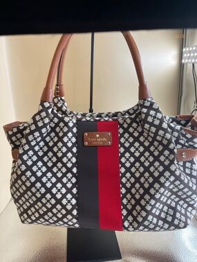 kate spade Black, White & Red Patterned Tote with Tan Leather  Quality and Style